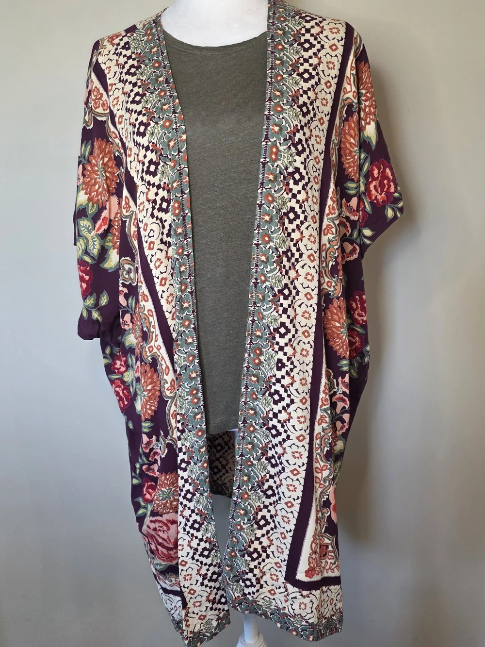 Angie Floral Boho Kimono + Tahari 100% Linen Tee Layering Set Shmedium